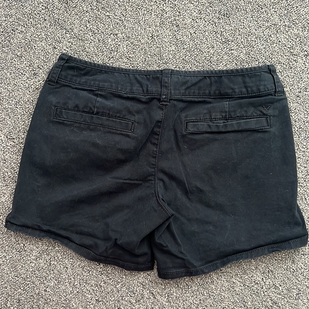 Shorts - Picture 2 of 3